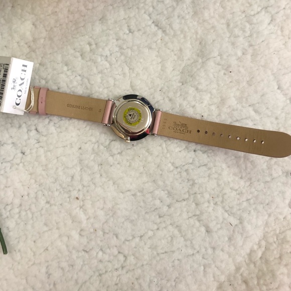 Authentic NWT Coach Perry Watch - Picture 8 of 8